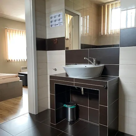 Ondraszek-pokoje Goscinne Habitación en casa particular