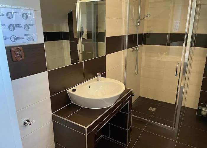 Ondraszek-pokoje Goscinne *